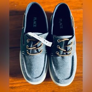 New CP Boys Shoes Size 5